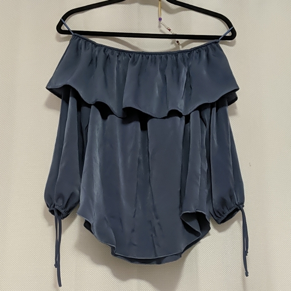Blue Off the Shoulder Top - Picture 1 of 1